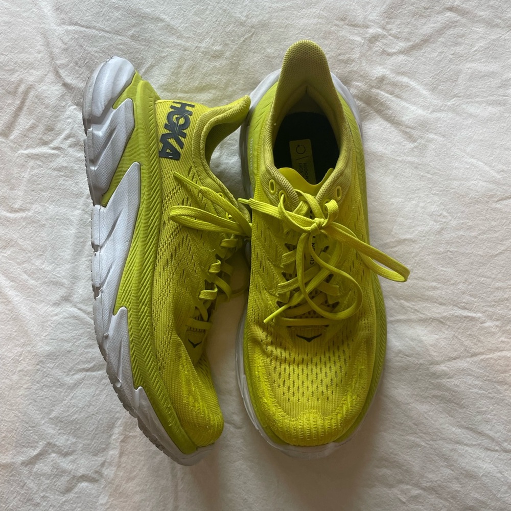 Hoka One One Clifton Edge